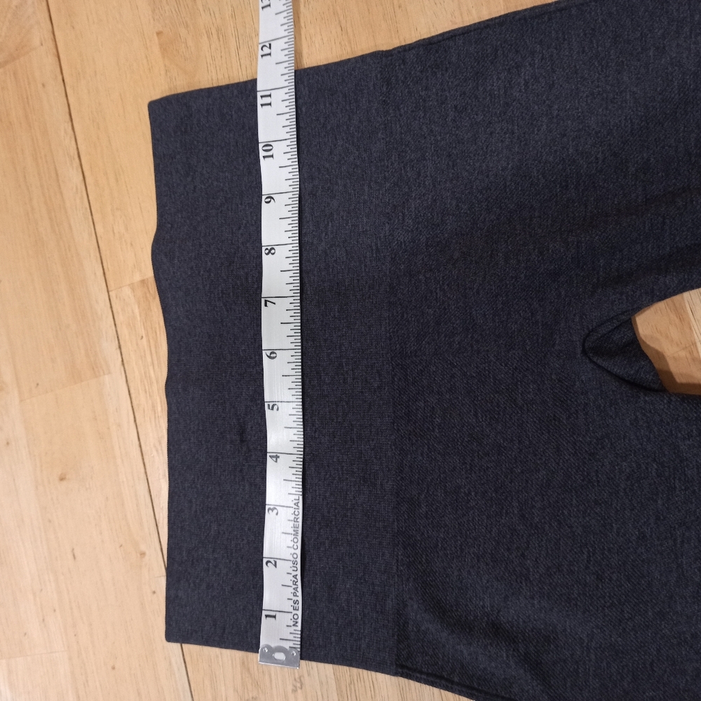 Spanx Women's Leggings gray color Size XS - Picture 9 of 14